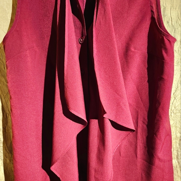 27. Banana Republic Button Down - Picture 6 of 6